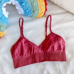 SOLD//Lululemon Ebb To Street Bra Sports Chianti Red 10
